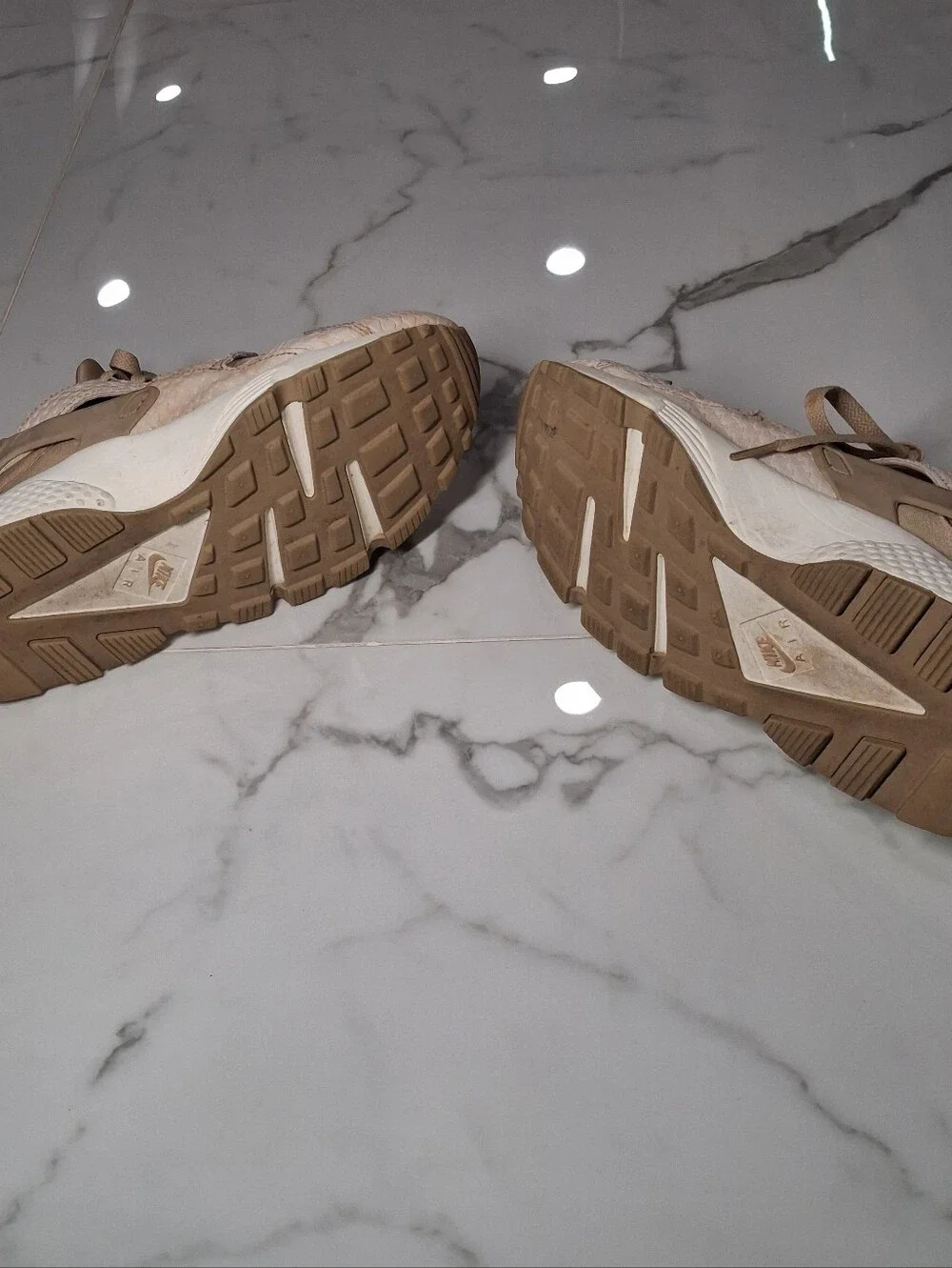Nike Air Huarache Snakeskin Beige Lace Up Running Sneaker US 9